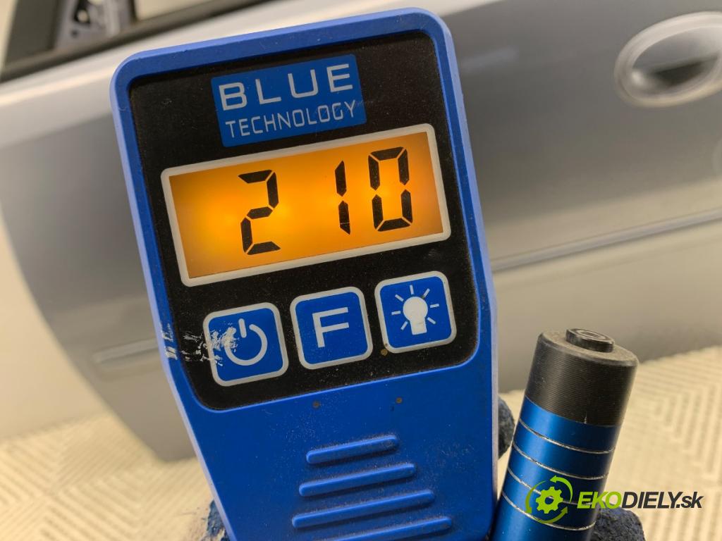 OPEL MERIVA A nadwozie wielkoprzestrzenne (MPV) 2004 92 kW 1.8 (E75) 1796 dveře levý přední část