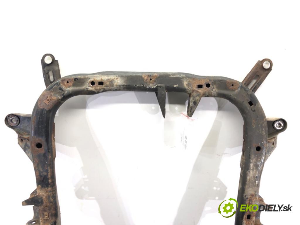 OPEL MERIVA A nadwozie wielkoprzestrzenne (MPV) 2004 92 kW 1.8 (E75) 1796 výztuha pod motor  (Přední výztuha)