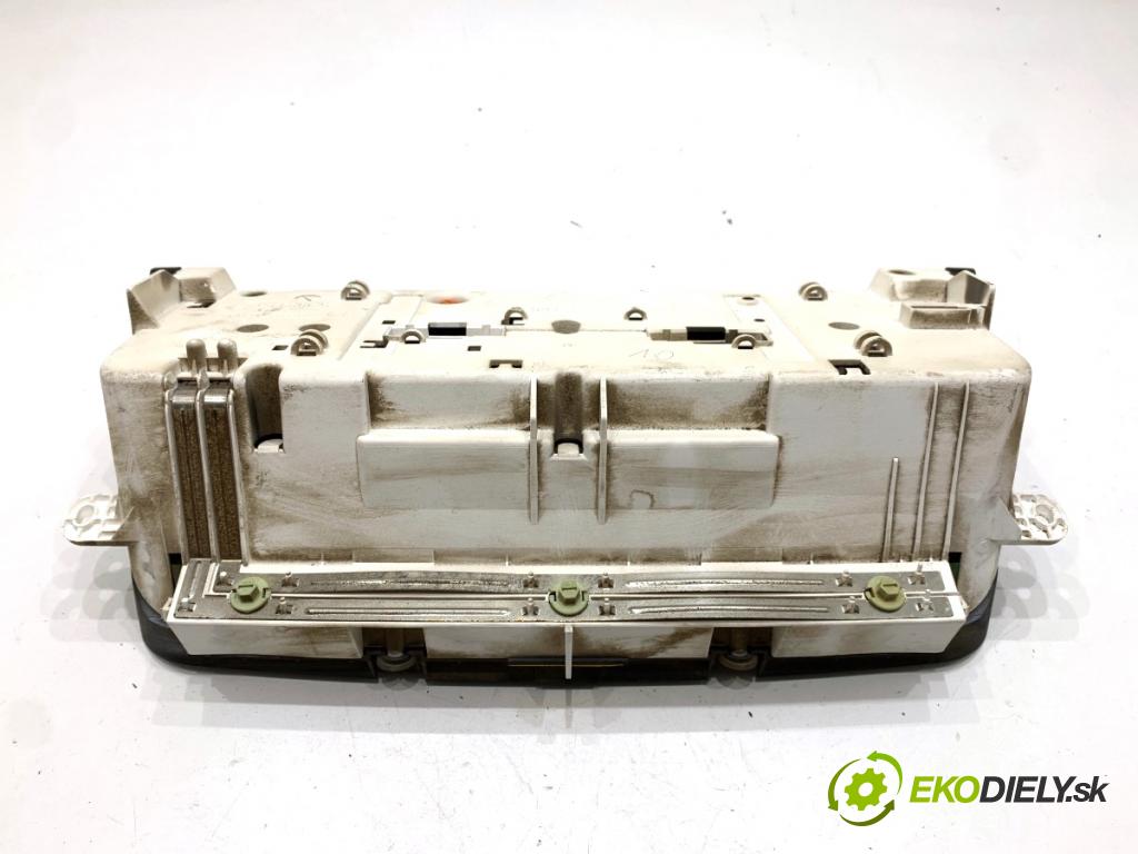 VW TRANSPORTER T4 Autobus 1998 50 kW 1.9 TD 1896 Prístrojovka 7D0919850L (Prístrojová doska)