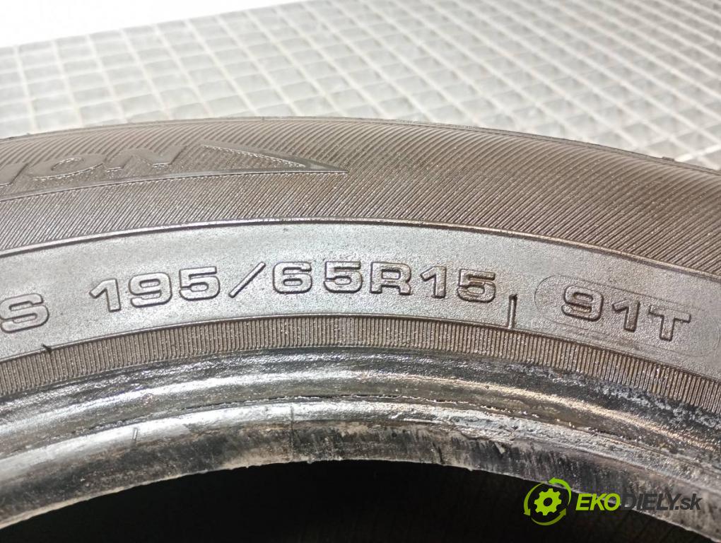 --- --- PNEUMATIKY: zima 2X 195/65 15" DĘBICA