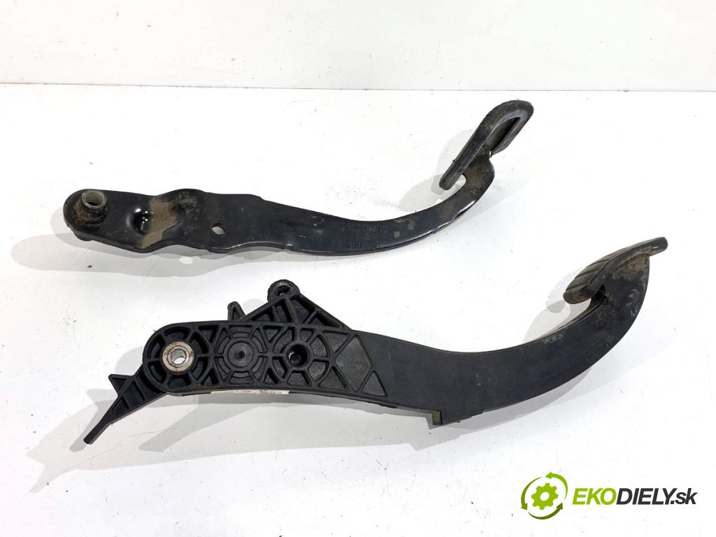 RENAULT KANGOO II nadwozie wielkoprzestrzenne (MPV) 2016 55 kW 1.5 dCi 75 (KW07, KW10, KW04) 1461 PEDÁL: manuálne 465037304R (Potenciometer plynového pedálu)