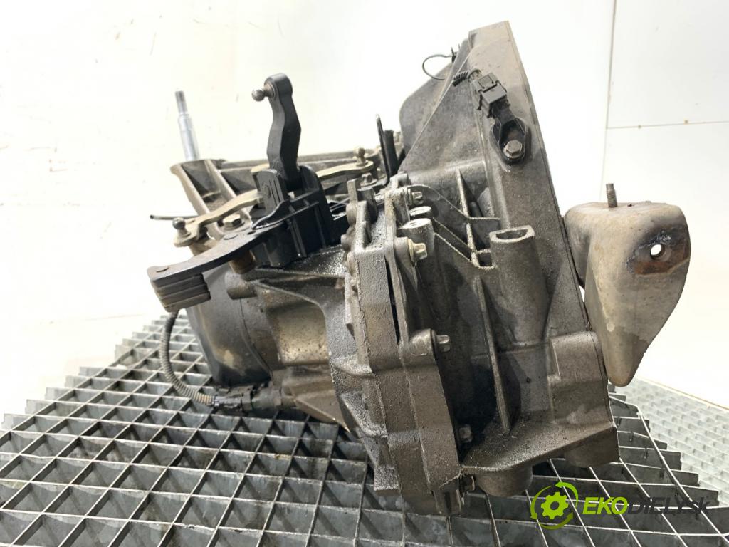 RENAULT KANGOO II nadwozie wielkoprzestrzenne (MPV) 2016 55 kW 1.5 dCi 75 (KW07, KW10, KW04) 1461 Prevodovka JR5301 (Prevodovka)