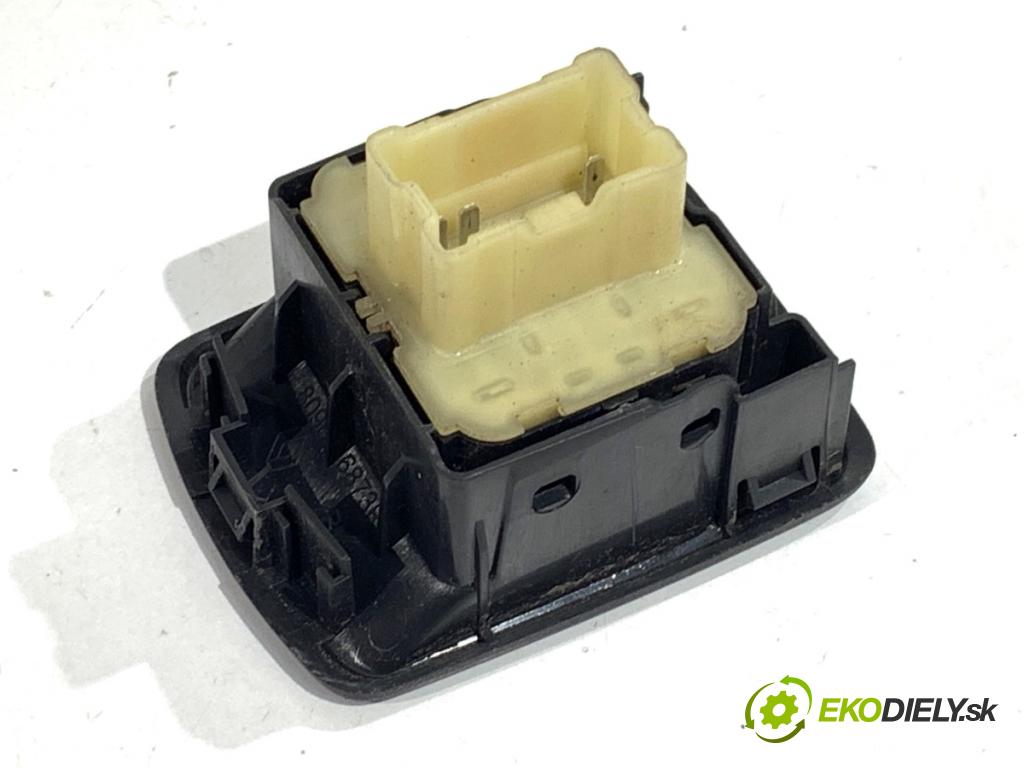 RENAULT KANGOO II nadwozie wielkoprzestrzenne (MPV) 2016 55 kW 1.5 dCi 75 (KW07, KW10, KW04) 1461 Prepínač okien 254117873R (Prepínacie páčky pod volantom)