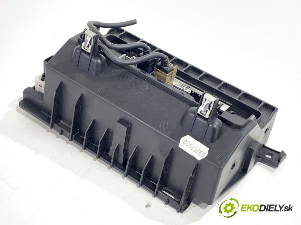 RENAULT KANGOO II nadwozie wielkoprzestrzenne (MPV) 2016 55 kW 1.5 dCi 75 (KW07, KW10, KW04) 1461 Dislpej 259158357R (Prístrojová doska)