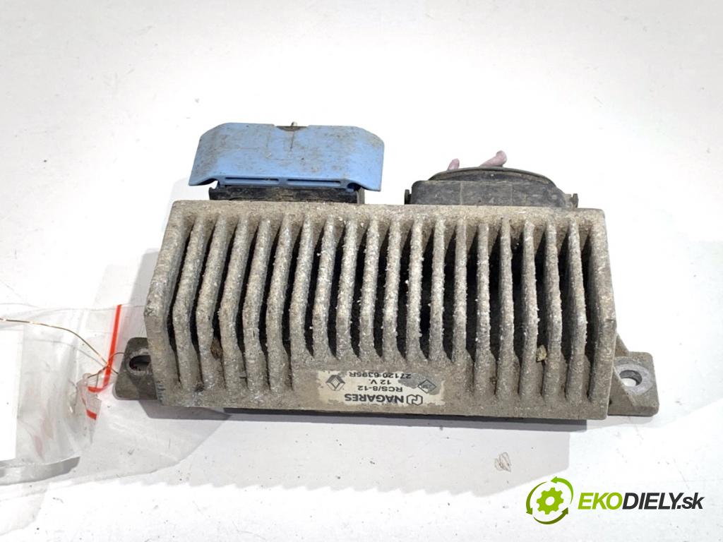 RENAULT KANGOO II nadwozie wielkoprzestrzenne (MPV) 2016 55 kW 1.5 dCi 75 (KW07, KW10, KW04) 1461 relé sviečok žhavenia 271206395R (Relé)