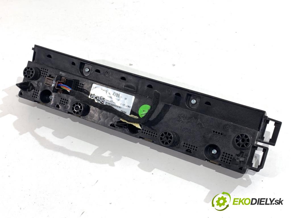 PEUGEOT 508 SW II Kombi 2019 96 kW 1.5 BlueHDi 130 1499 Panel ovládania kúrenia 98334789XU (Prepínacie páčky pod volantom)