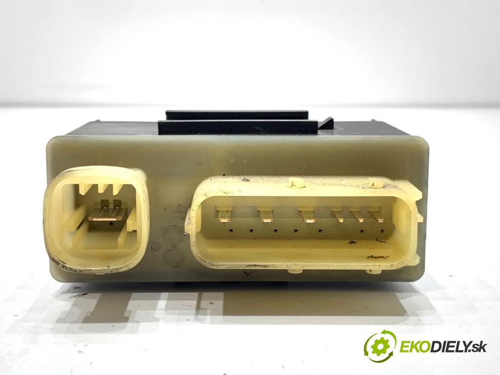 PEUGEOT 508 SW II Kombi 2019 96 kW 1.5 BlueHDi 130 1499 relé sviečok žhavenia 9662570880 (Relé)