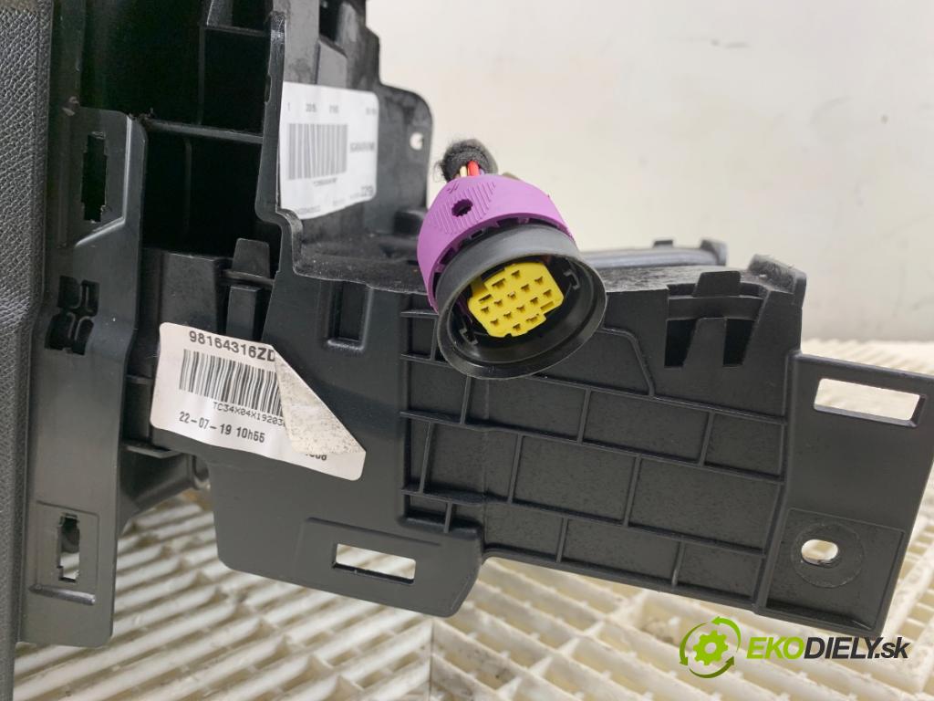 PEUGEOT 508 SW II Kombi 2019 96 kW 1.5 BlueHDi 130 1499 loketní opěrka 98164316ZD (Loketní opěrka)