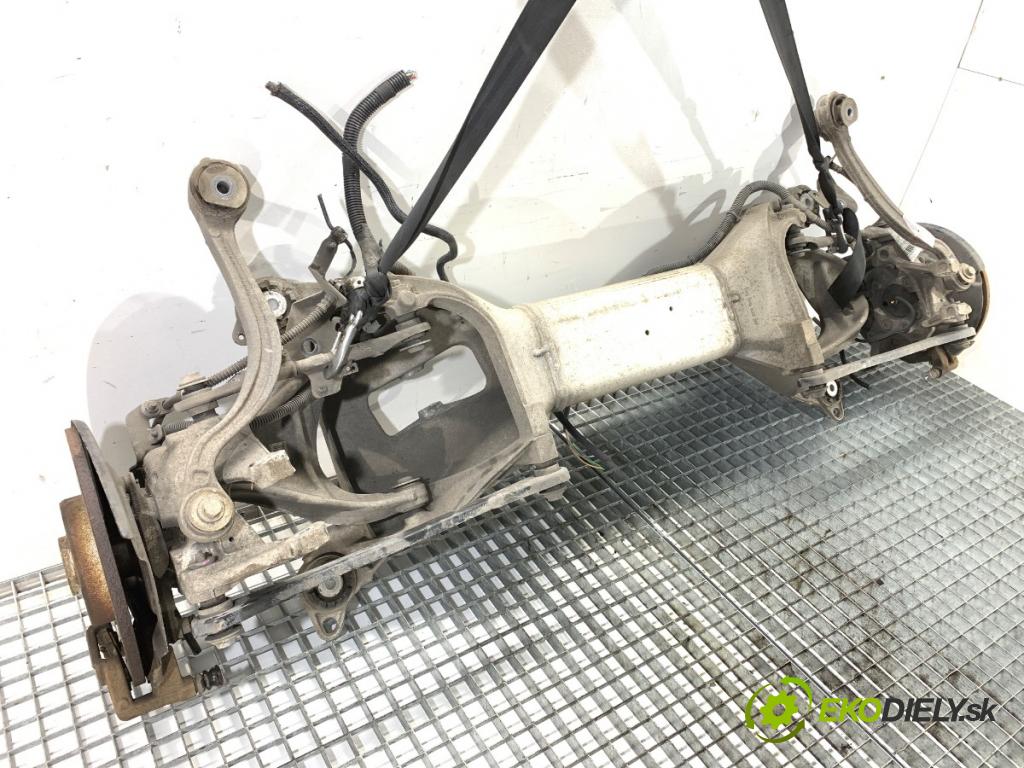 PEUGEOT 508 SW II Kombi 2019 96 kW 1.5 BlueHDi 130 1499 výztuha zadní část