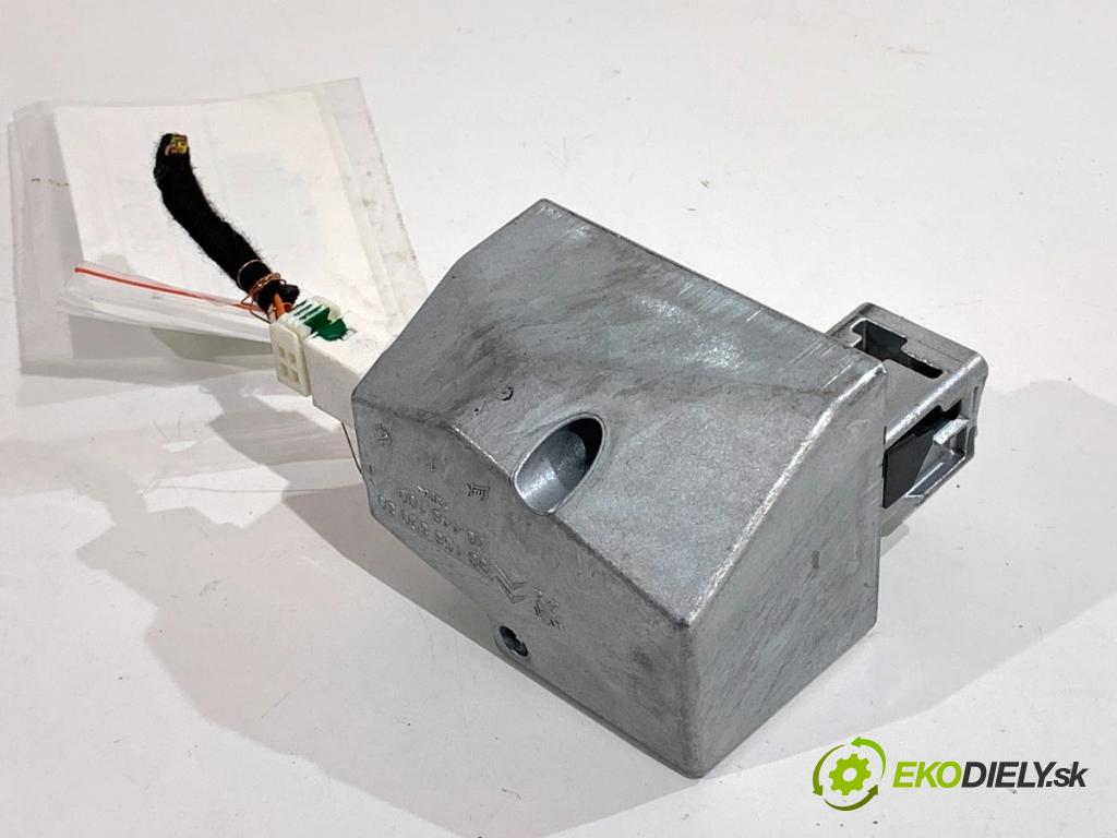 PEUGEOT 508 SW II Kombi 2019 96 kW 1.5 BlueHDi 130 1499 blokáda volantu 9815882080 (Riadenie ostatné)