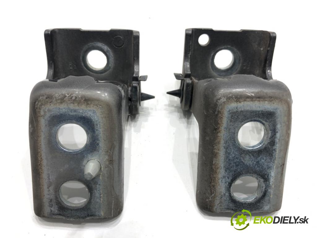 PEUGEOT 508 SW II Kombi 2019 96 kW 1.5 BlueHDi 130 1499 závěsky dveře přední část pravé