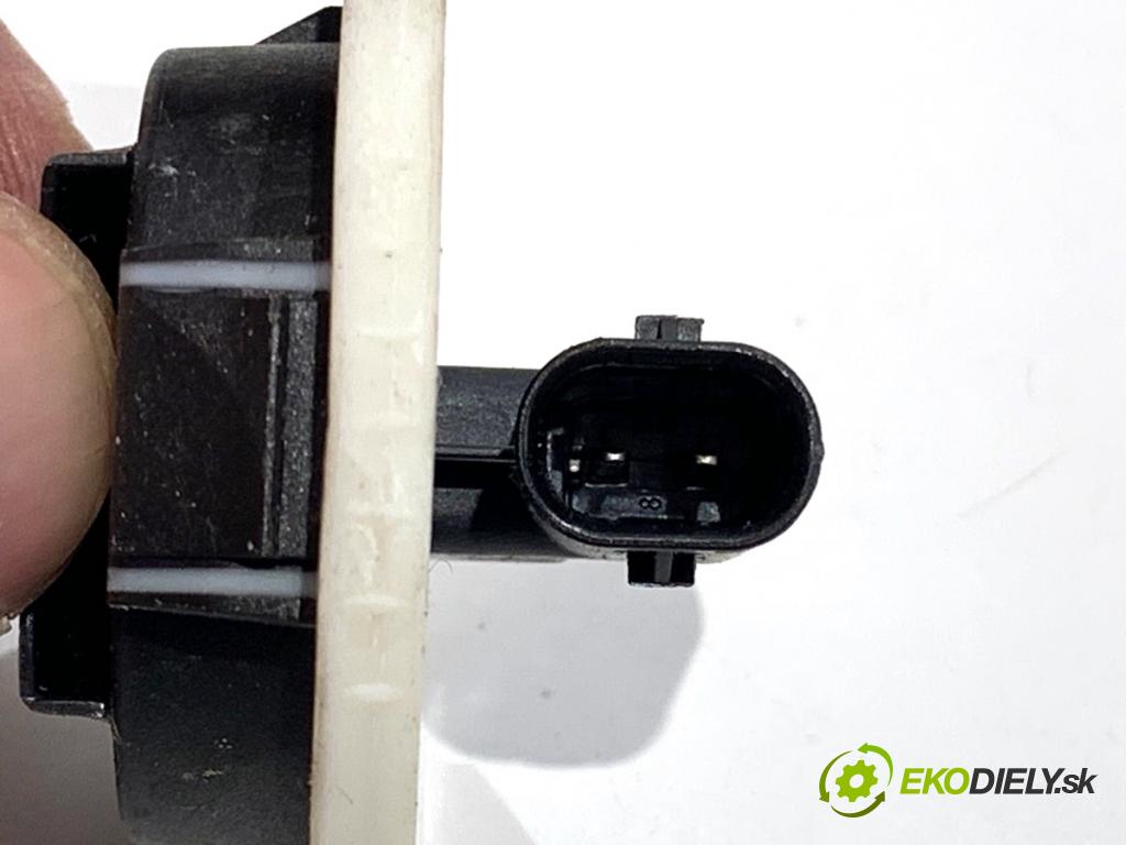 PEUGEOT 508 SW II Kombi 2019 96 kW 1.5 BlueHDi 130 1499 Snímač nárazu 9810268080 (Snímač nárazu)