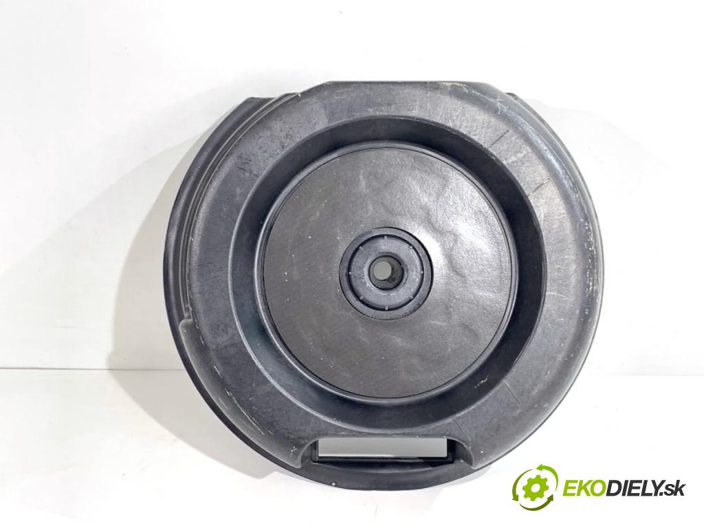 MAZDA 6 GY Kombi 2007 108 kW 2.0 (GYEW) 1999 subwoofer GJ5A66960 (Audio zariadenie)