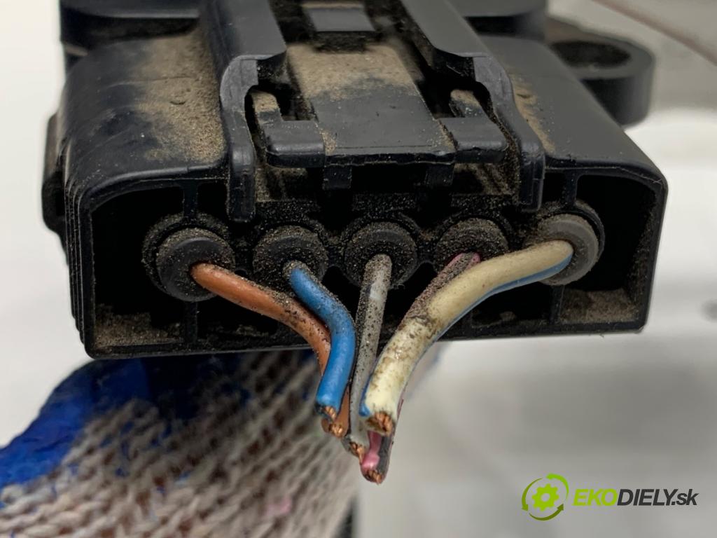 MAZDA 6 GY Kombi 2007 108 kW 2.0 (GYEW) 1999 Váha vzduchu 197400-2010 (Váha vzduchu)