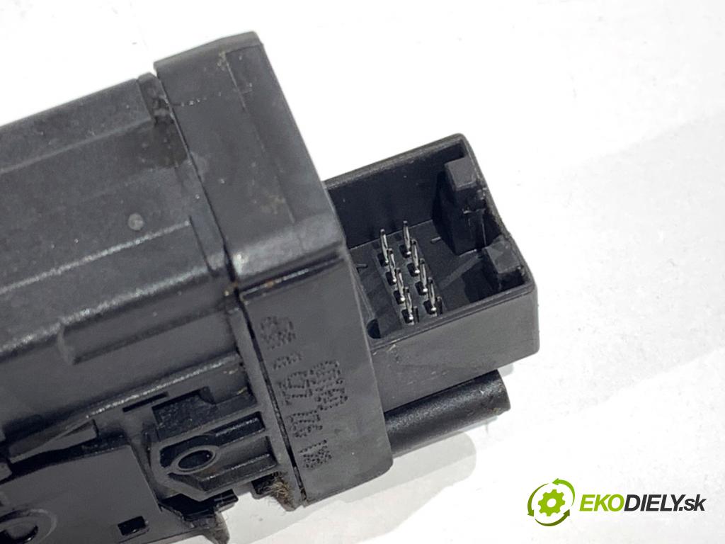 AUDI A4 B8 Kombi 2009 105 kW 2.0 TDI 1968 Spínač brzdy ručnej brzdy 8K1927225B (Prepínacie páčky pod volantom)