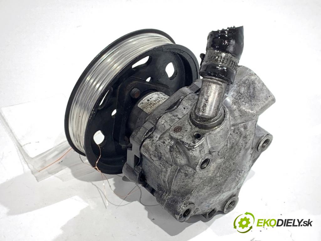 AUDI A4 B8 Kombi 2009 105 kW 2.0 TDI 1968 pumpa servočerpadlo 8K0145154H (Servočerpadlo)