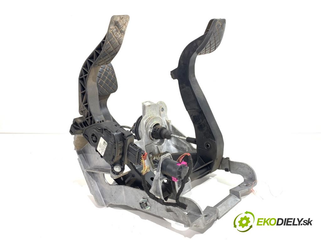 AUDI A4 B8 Kombi 2009 105 kW 2.0 TDI 1968 PEDÁL: manuálne 8K1721117 (Potenciometer plynového pedálu)