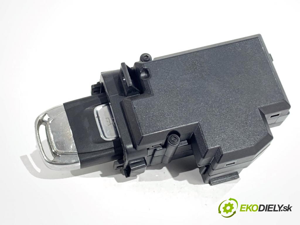 AUDI A4 B8 Kombi 2009 105 kW 2.0 TDI 1968 spinačka 8K0909131C (Spínacia skrinka)