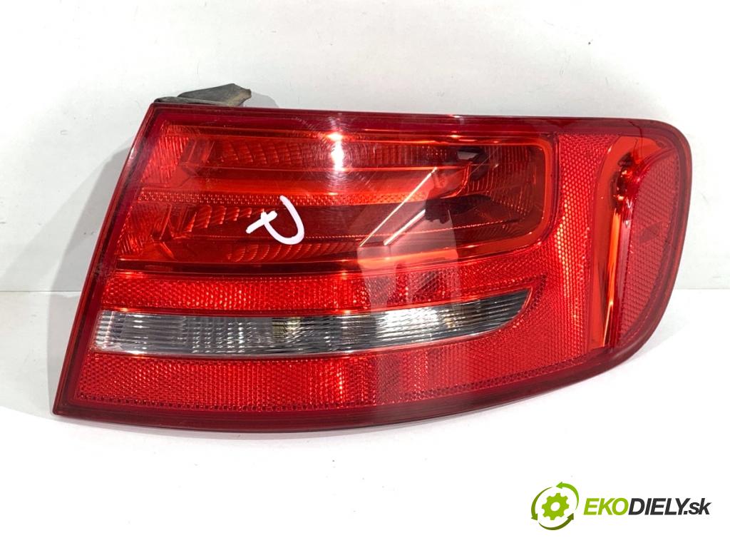 AUDI A4 B8 Kombi 2009 105 kW 2.0 TDI 1968 světlo pravý zadní část 