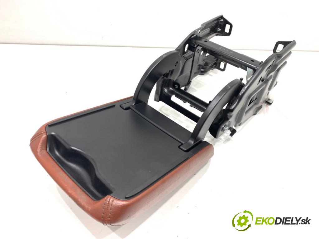 AUDI A4 B8 Kombi 2009 105 kW 2.0 TDI 1968 loketní opěrka 8K0864283 (Loketní opěrka)