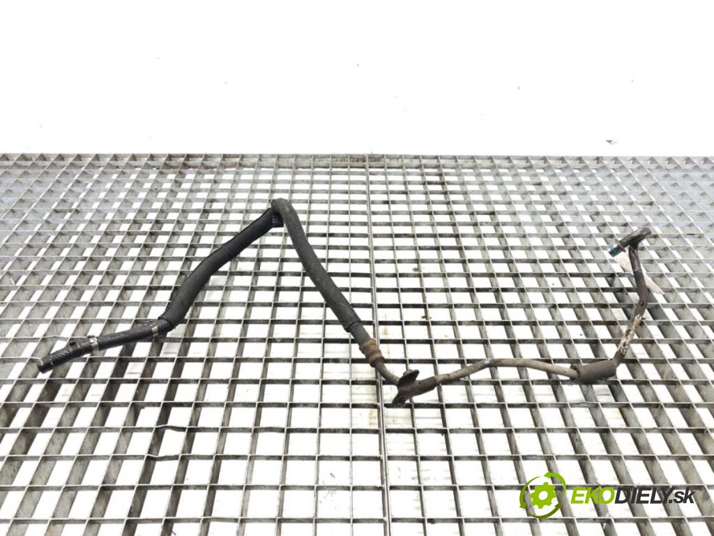 AUDI A4 B8 Kombi 2009 105 kW 2.0 TDI 1968 hadice servočerpadlo 8K1422891AJ (Trubka servo čerpadla)