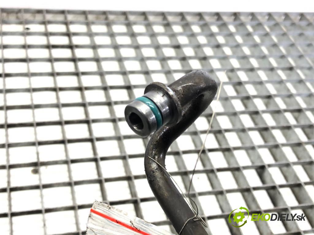 AUDI A4 B8 Kombi 2009 105 kW 2.0 TDI 1968 hadice servočerpadlo 8K1422891AJ (Trubka servo čerpadla)