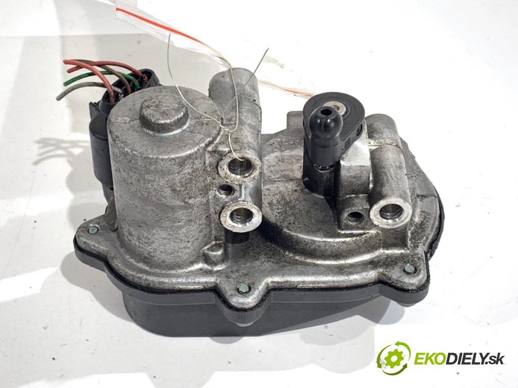 AUDI A4 B8 Kombi 2009 105 kW 2.0 TDI 1968 Nastavovač zvod, potrubie 03L129086 (Motorček ostatné)