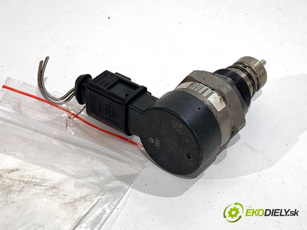 AUDI A4 B8 Kombi 2009 105 kW 2.0 TDI 1968 Regulátor tlaku paliva 0281002859 (Palivový systém ostatné)