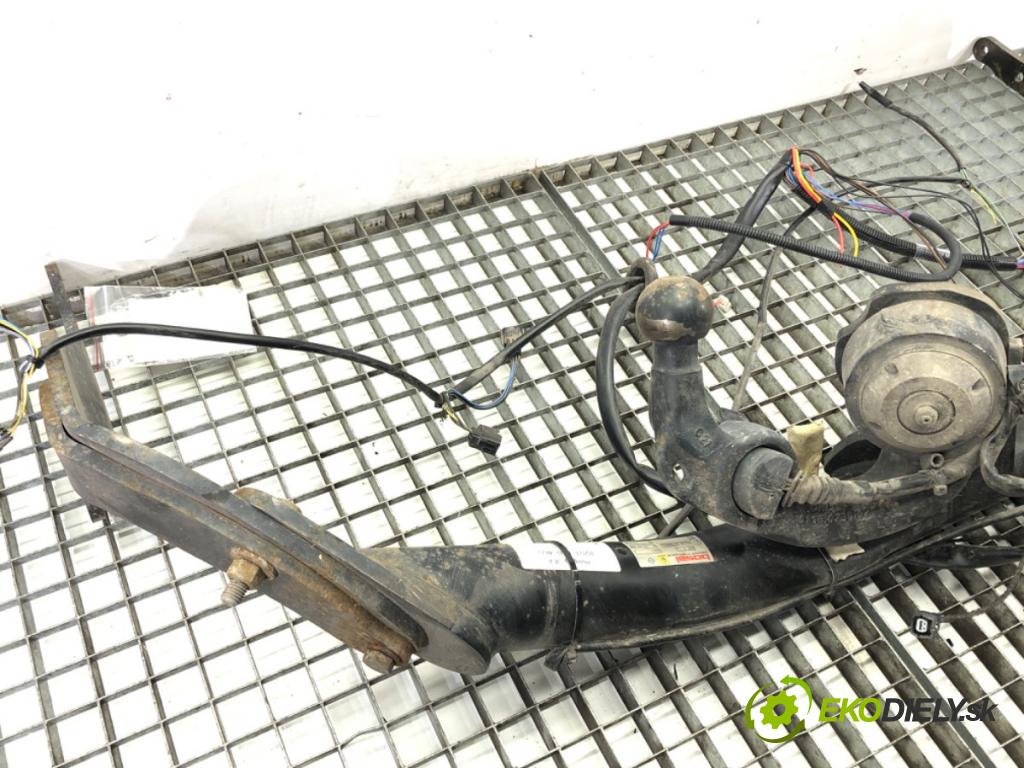 RENAULT GRAND SCENIC IV nadwozie wielkoprzestrzenne (MPV) 2018 103 kW 1.3 TCe 140 1332 Hák tažné zařízení 8201630469 (Tažné zařízení)