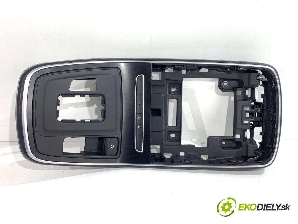 RENAULT GRAND SCENIC IV nadwozie wielkoprzestrzenne (MPV) 2018 103 kW 1.3 TCe 140 1332 lišty kryt 682607429R (Lišta)