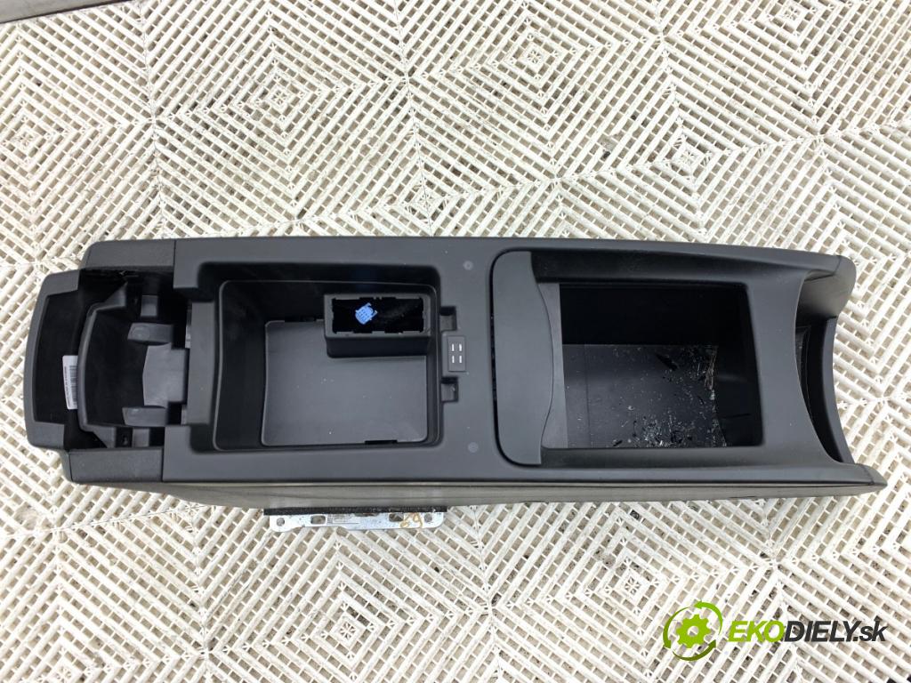 RENAULT GRAND SCENIC IV nadwozie wielkoprzestrzenne (MPV) 2018 103 kW 1.3 TCe 140 1332 Tunel středový  (Středový tunel)