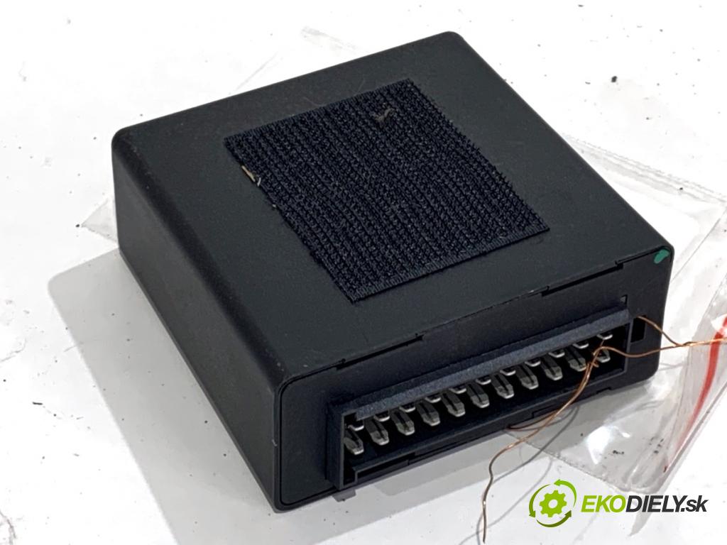 RENAULT GRAND SCENIC IV nadwozie wielkoprzestrzenne (MPV) 2018 103 kW 1.3 TCe 140 1332 Modul ťažného oka 8201652645 (Riadiaca jednotka ostatné)