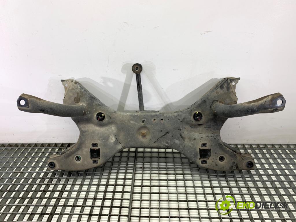 MITSUBISHI MIRAGE / SPACE STAR liftback 2018 52 kW 1.0 (A05A) 999 Výstuha pod Motor  (Výstuha predná)