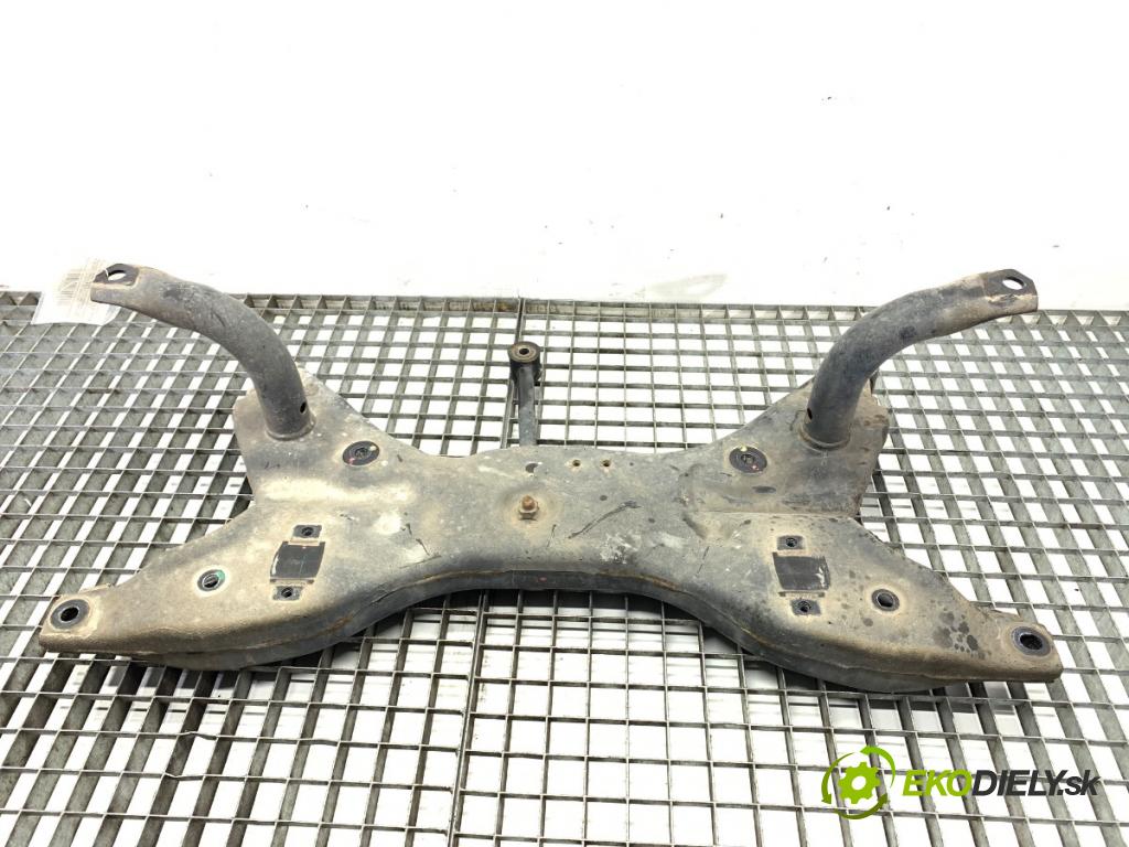 MITSUBISHI MIRAGE / SPACE STAR liftback 2018 52 kW 1.0 (A05A) 999 Výstuha pod Motor  (Výstuha predná)