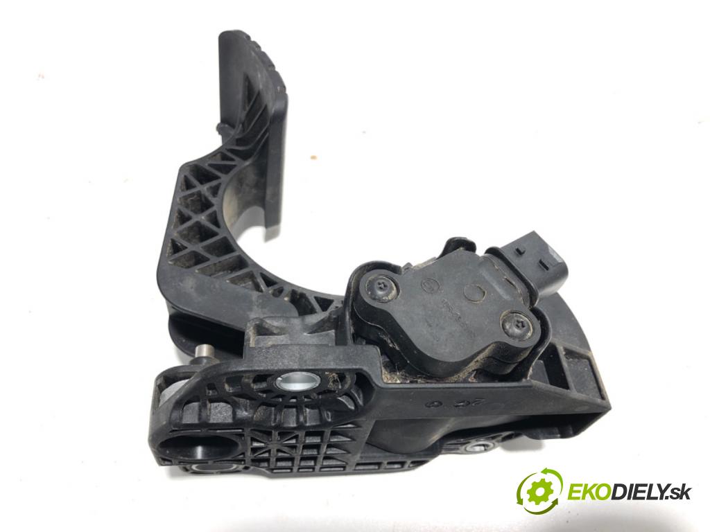 VOLVO FH II Platforma / podwozie 2015 368 kW 500 368 kW [500 KM] olej napędowy 2017 - 2022 12777 Potenciometer plynu 84541221 (Potenciometer plynového pedálu)