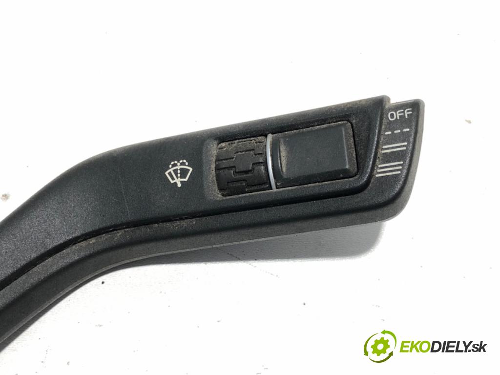 VOLVO FH II Platforma / podwozie 2015 368 kW 500 368 kW [500 KM] olej napędowy 2017 - 2022 12777 Prepínač stieračov 21964930 (Prepínacie páčky pod volantom)