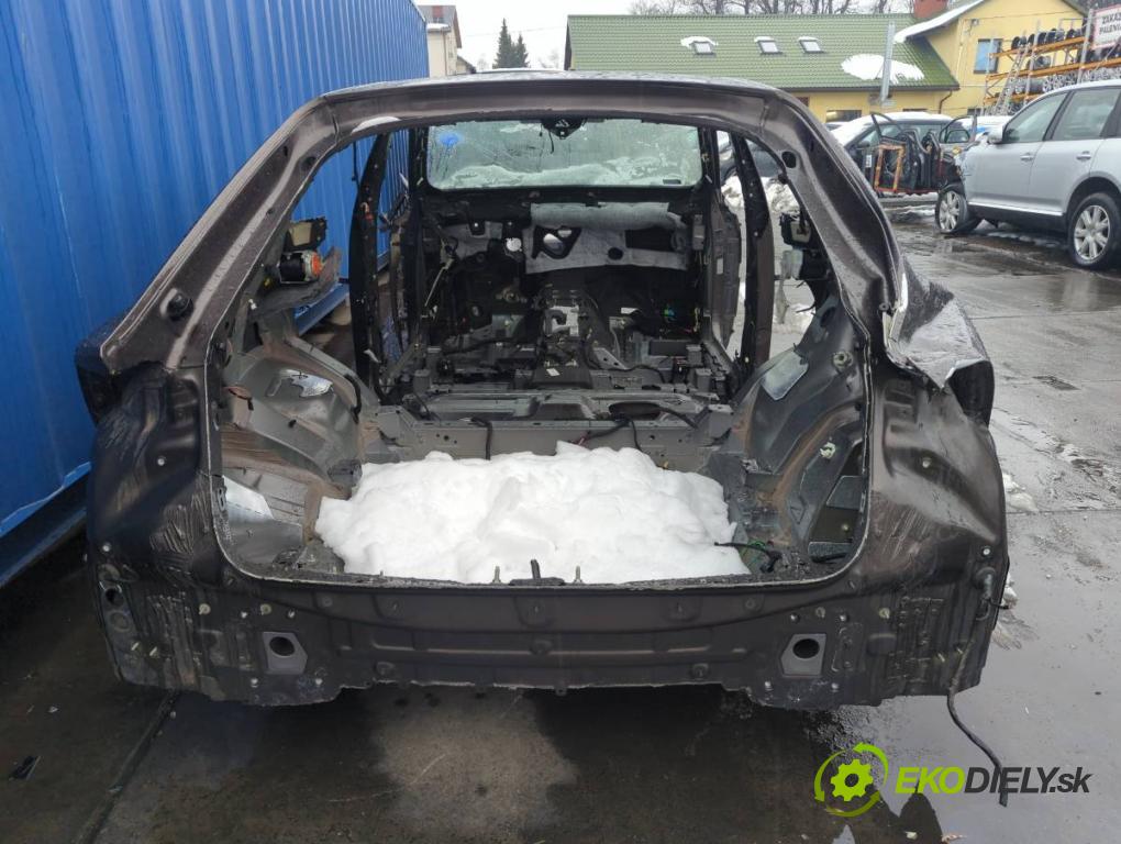 AUDI Q8 SUV 2019 210 kW 50 TDI Mild Hybrid quattro 2967 KAROSERIA ČTVRŤÁK blatník zadní část levý pravý práh střecha PODŁUŻNICA levý pravý