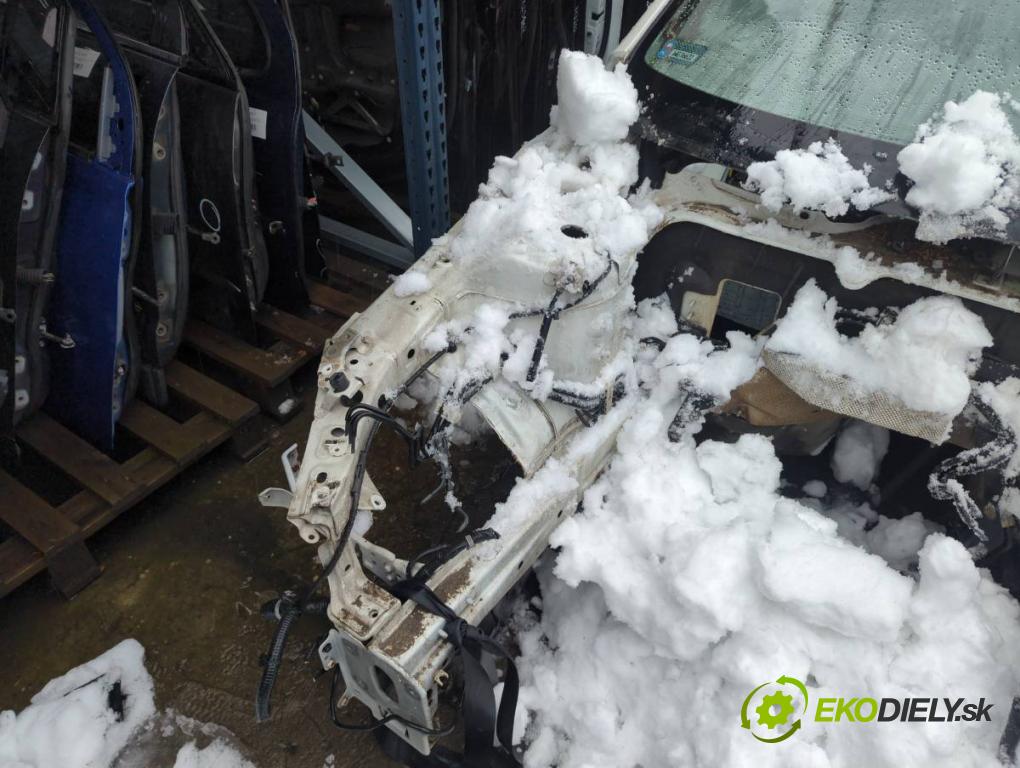 MAZDA 3 BM liftback 2014 88 kW 2.0 1998 KAROSERIA ČTVRŤÁK blatník zadní část levý pravý práh střecha PODŁUŻNICA levý pravý