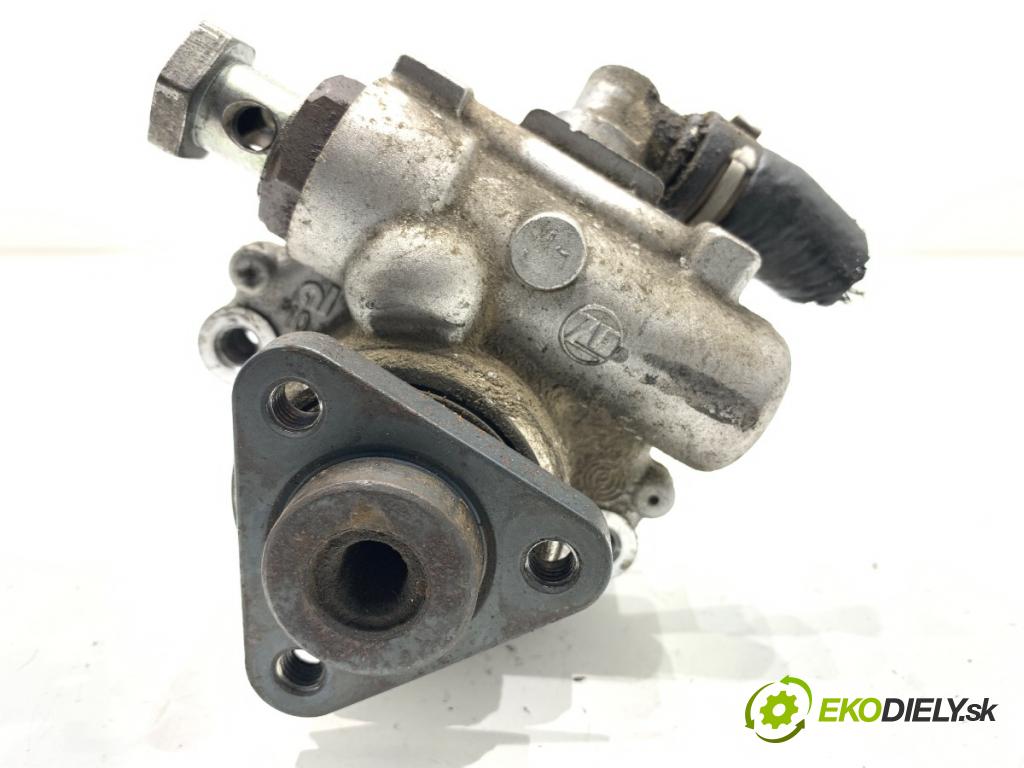 AUDI A4 B6 sedan 2003 125 kW 2.4 2393 Pumpa servočerpadlo 8E0145155E (Servočerpadlo)