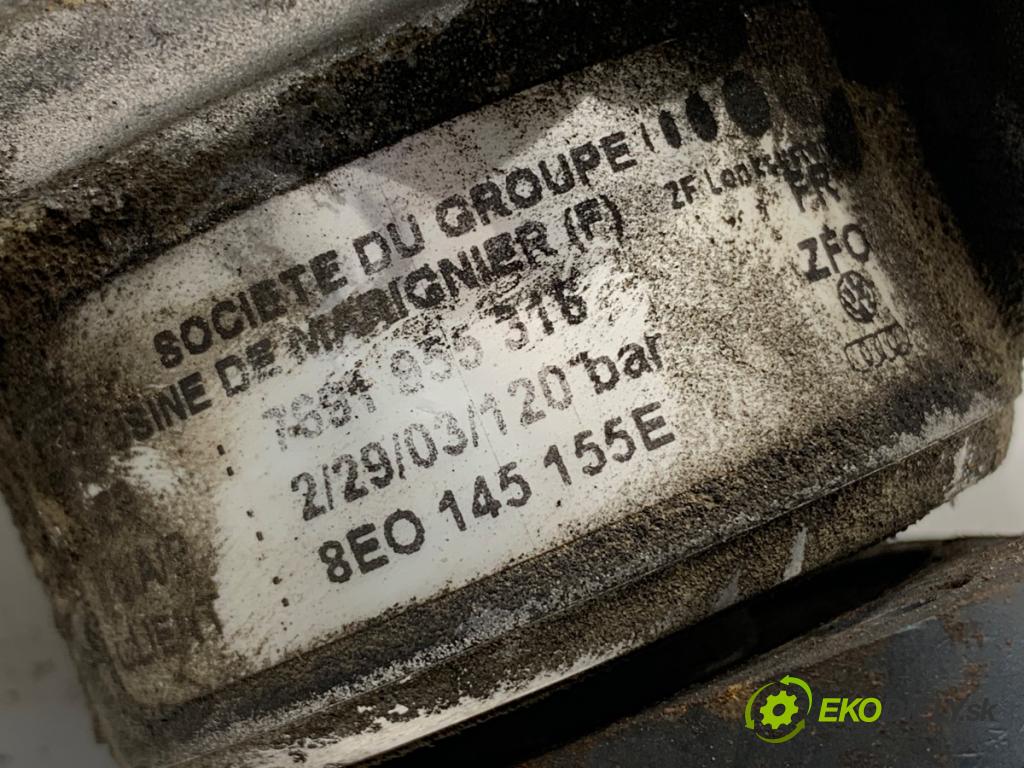 AUDI A4 B6 sedan 2003 125 kW 2.4 2393 pumpa servočerpadlo 8E0145155E (Servočerpadlo)