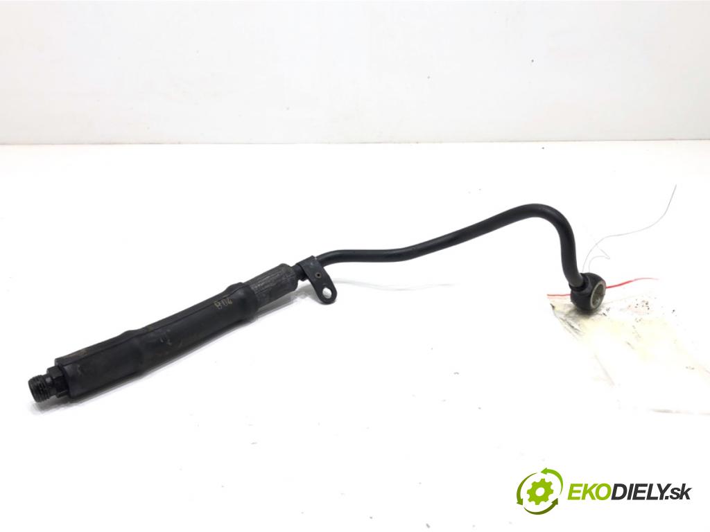 AUDI A4 B6 sedan 2003 125 kW 2.4 2393 hadica servočerpadlo 4B0422893A (Rúrka servočerpadla)