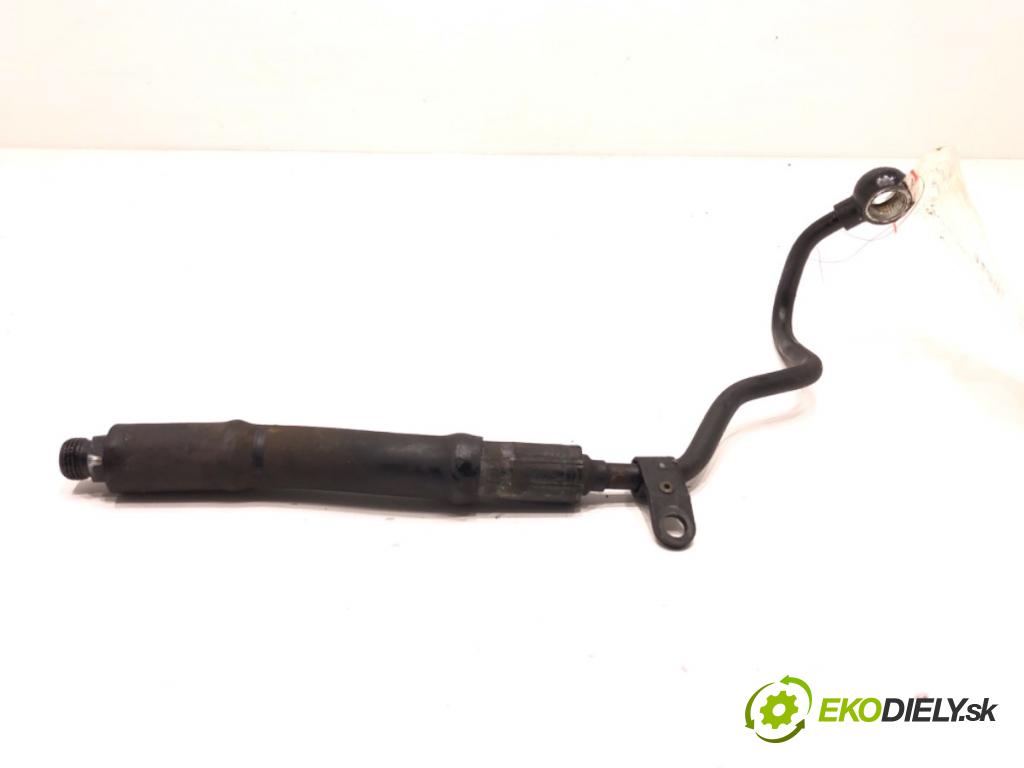 AUDI A4 B6 sedan 2003 125 kW 2.4 2393 hadica servočerpadlo 4B0422893A (Rúrka servočerpadla)