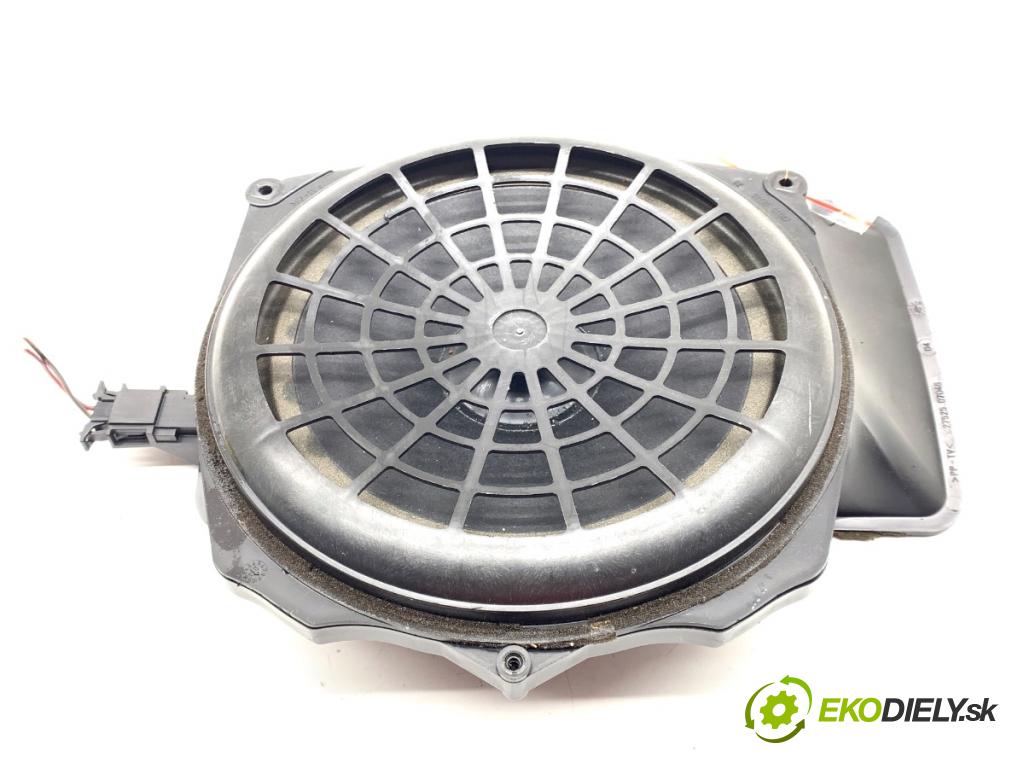 AUDI A4 B6 sedan 2003 125 kW 2.4 2393 subwoofer 8E5035412 (Audio zariadenie)