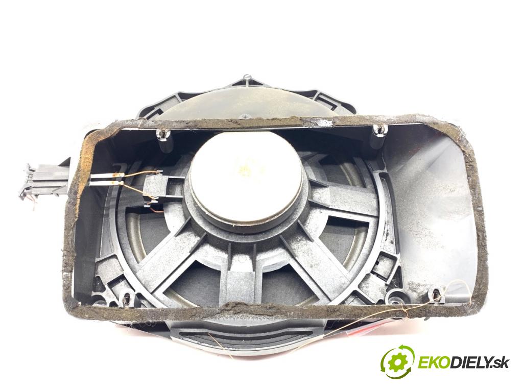 AUDI A4 B6 sedan 2003 125 kW 2.4 2393 subwoofer 8E5035412 (Audio zariadenie)