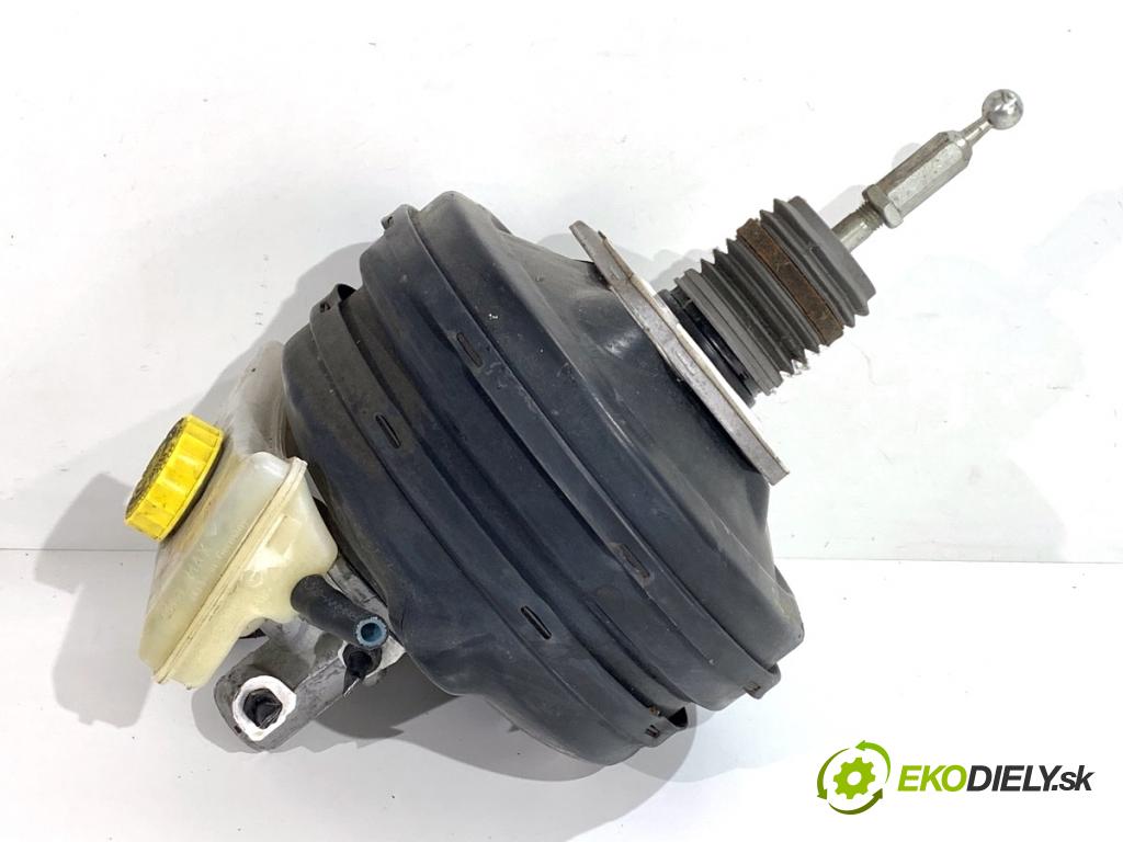 AUDI A4 B6 sedan 2003 125 kW 2.4 2393 Posilovač bŕzd 8E0612105R