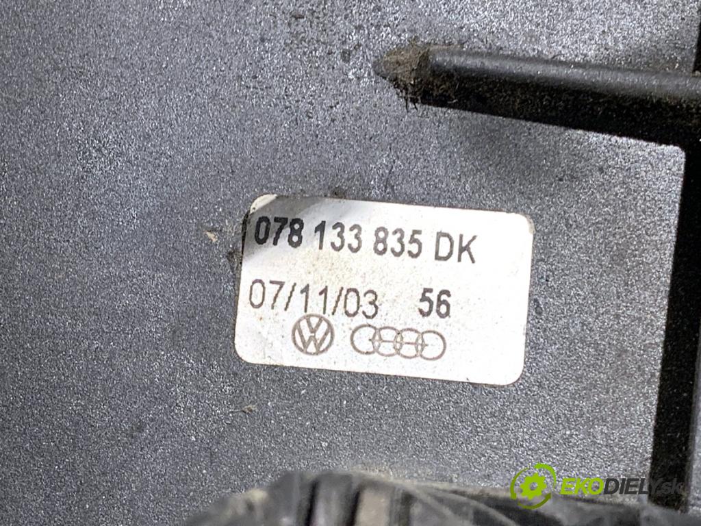 AUDI A4 B6 sedan 2003 125 kW 2.4 2393 Obal filtra vzduchu 06C133843 (Obal vzduchového filtra)