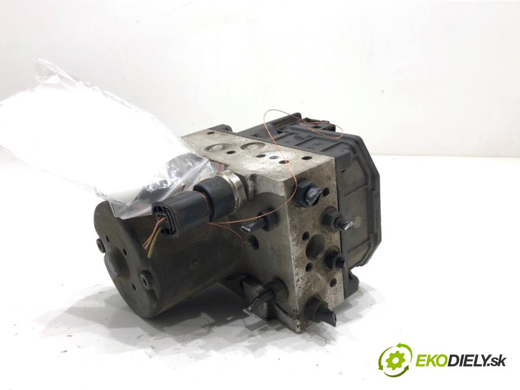 AUDI A4 B6 sedan 2003 125 kW 2.4 2393 Pumpa ABS 0265950011 (Pumpa ABS)