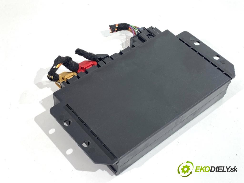 AUDI A4 B6 sedan 2003 125 kW 2.4 2393 Modul komfortu 8E0959433AS (Modul komfortu)