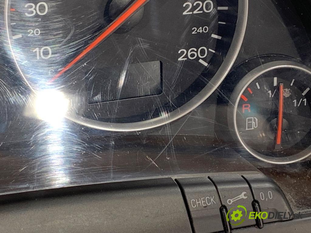 AUDI A4 B6 sedan 2003 125 kW 2.4 2393 Prístrojovka 8E0920900N (Prístrojová doska)