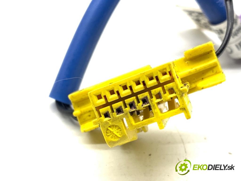 AUDI A4 B6 sedan 2003 125 kW 2.4 2393 Káblovačka silentbloku airbag 8E0971589AA